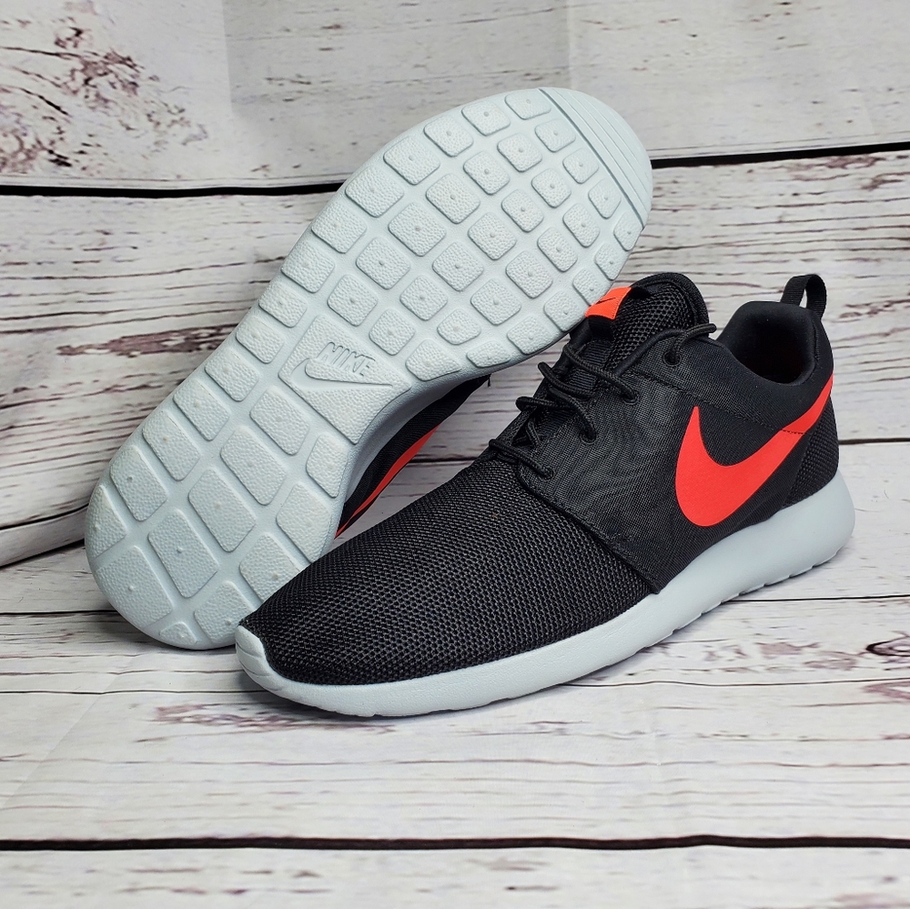 Nike Roshe One Men's Shoes Black/Solar Red Sz 11.5